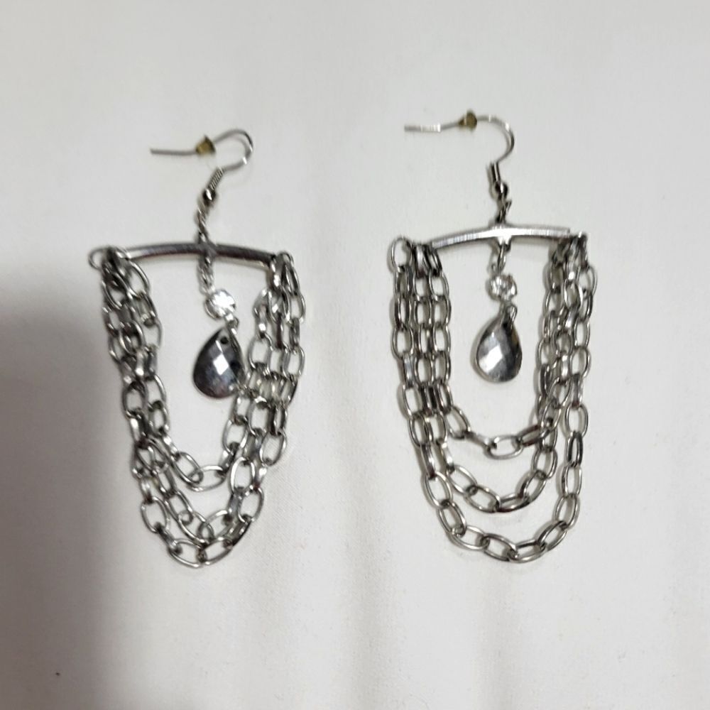 Vintage silver tone chain dangling earrings